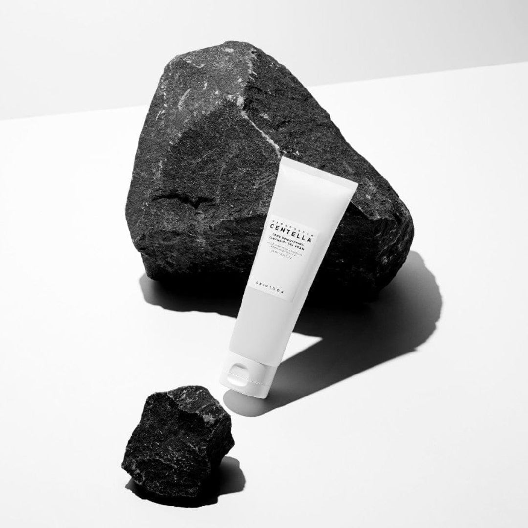 Limpiador en Gel Brightening Cleansing Madagascar Centella Tone 125ml - Skin1004