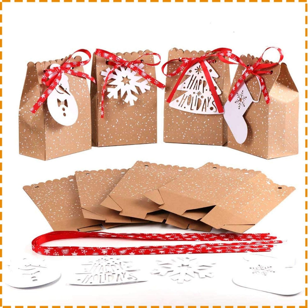 Surtido de 24 bolsas de regalo de papel Kraft OurWarm con etiquetas navideñas para regalos de fiesta de Navidad, 5 x 3 x 7 pulgadas