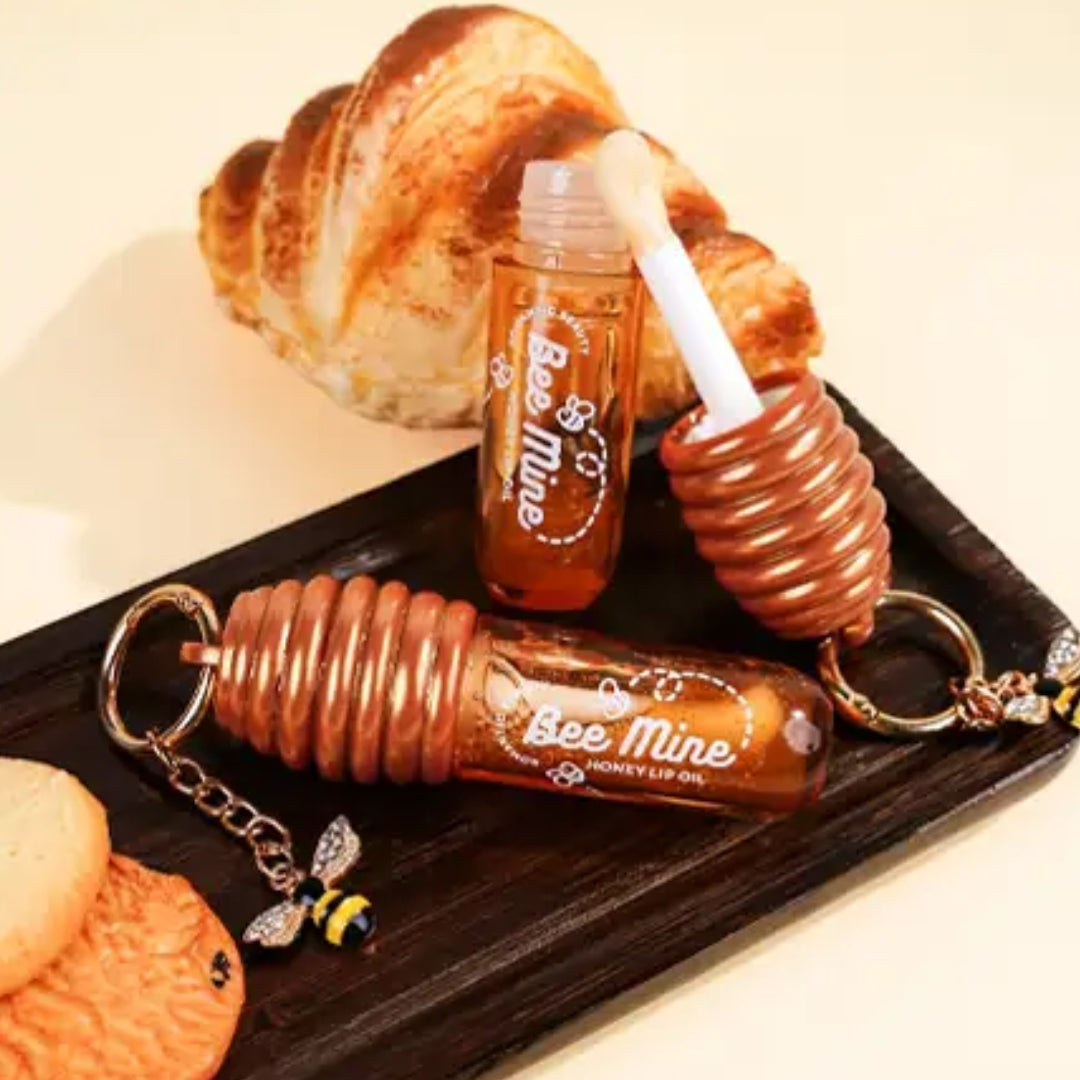 Lip oil Bee Mine Honey  Romantic Beauty